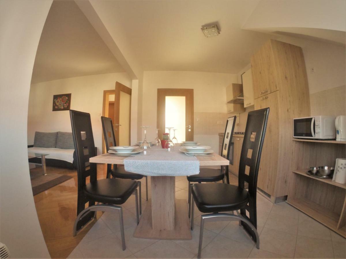 Apartments "Pavic" Near Zagreb Airport Velika Gorica Exterior photo