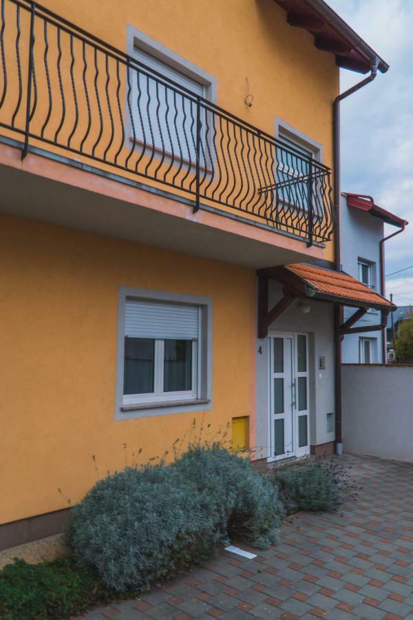 Apartments "Pavic" Near Zagreb Airport Velika Gorica Exterior photo