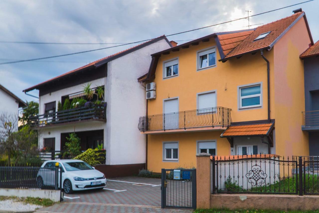 Apartments "Pavic" Near Zagreb Airport Velika Gorica Exterior photo
